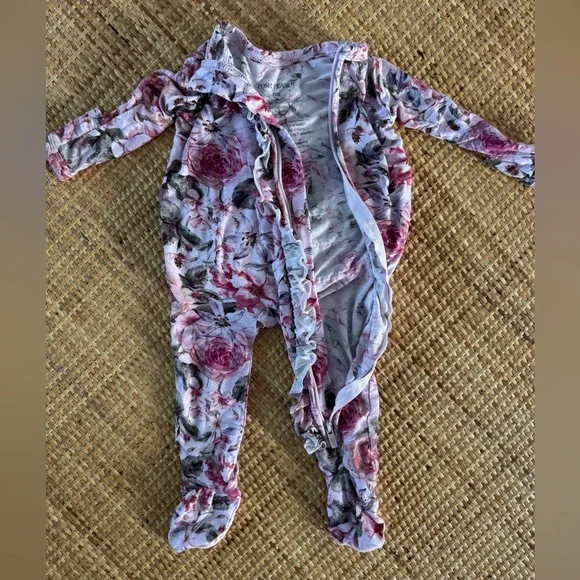 Posh Peanut Footies - Picture 2 of 4